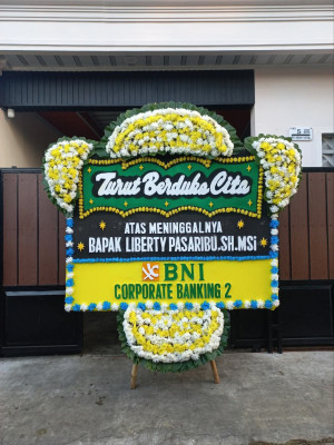 Papan Bunga Duka di Anggalomelai