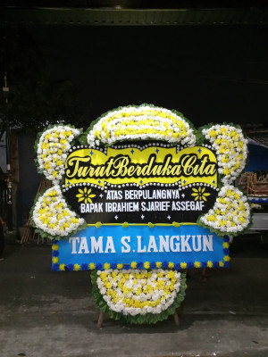 Papan Bunga Duka di Anggalomelai